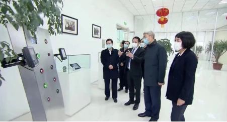 河南省省长尹弘调研杭叉集团战略合作伙伴郑州嘉晨电器有限公司