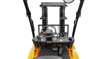  优良的人机工程及舒适的驾驶空间