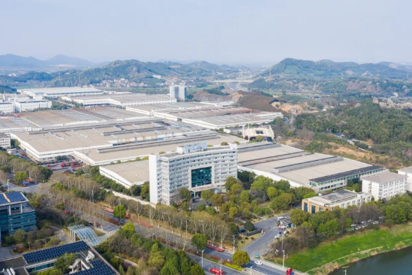 转载【改革之进 杭企向新】带领中国叉车实现跨越式发展 杭叉集团：“叉”起新能源叉车的标杆